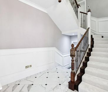 4 bedroom terraced house to rent - Photo 1