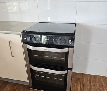 Elevated Bayside Living in Exclusive Manly Terraces - Photo 4