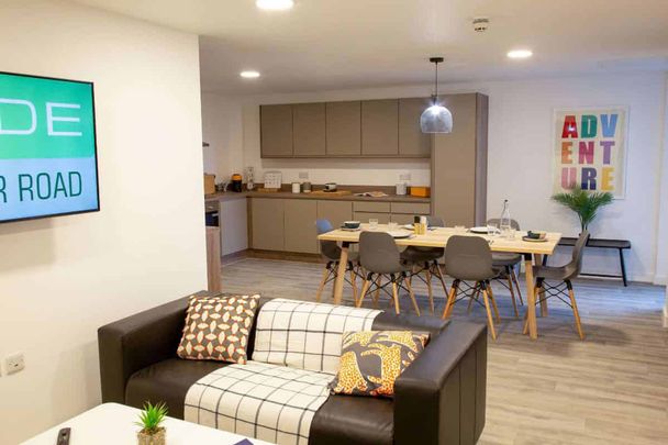 Ensuite Room - Photo 1