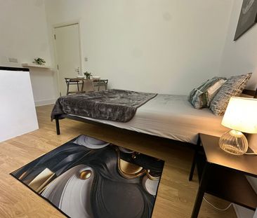 Room in a Shared Flat, Acton Lane, NW10 - Photo 4