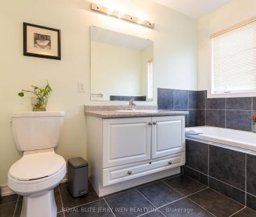 914 Castlemore Avenue - Photo 4