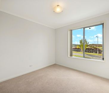 Well Maintained Home Close To School and Shops - Photo 1