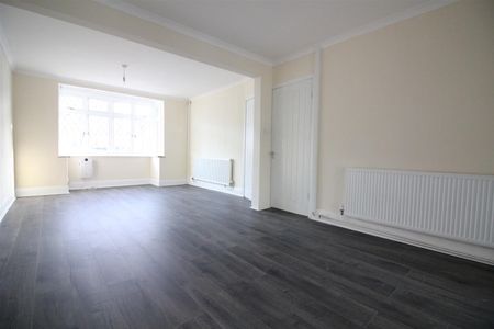 Burnham Gardens, Hounslow - Photo 5