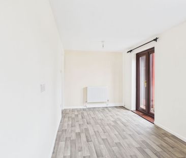 4 Bedroom - Photo 2
