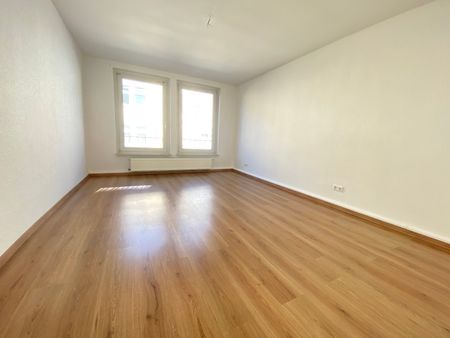 Renovierte 3 Zimmerwohnung in ruhiger Seitenstraße - Foto 2