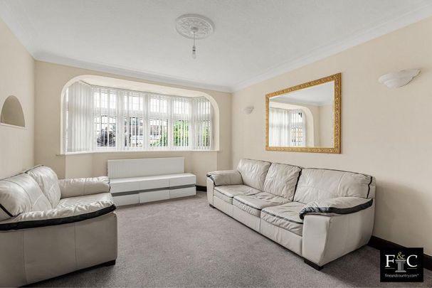 3 bedroom semi-detached house to rent - Photo 1