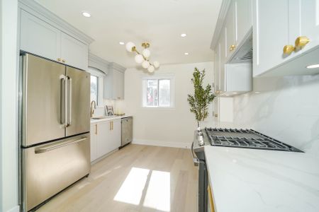 For Lease - 82 Admiral Road, Ajax, Ontario - Photo 3