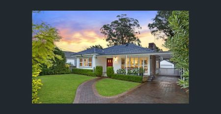 RENOVATED HOUSE - Photo 5