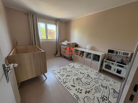 Location Appartement 3 pièces 71m² - Photo 5
