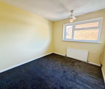 Nunns Way, Grays, RM17 - Photo 4