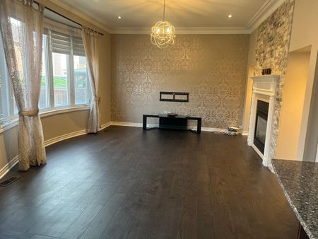 For Lease - 114 Garyscholl Road Unit# Upper, Vaughan, Ontario - Photo 3