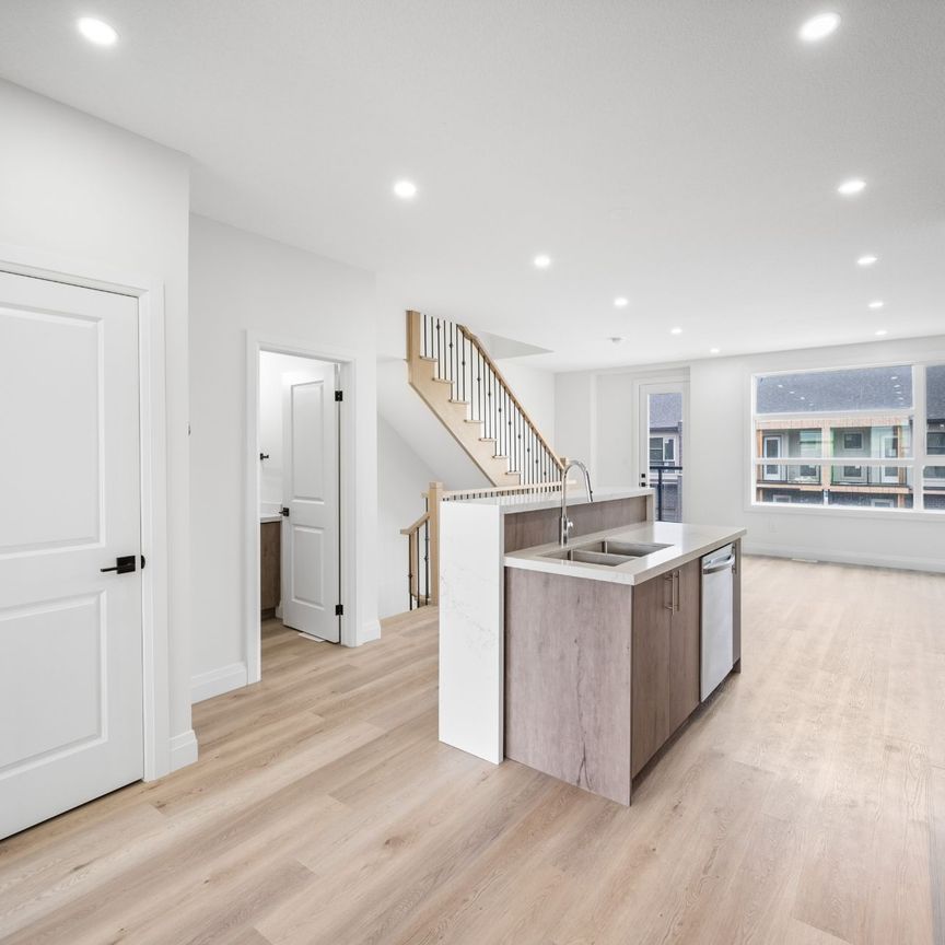 For Lease - 73 Warren Trail Unit# 33, Welland, Ontario - Photo 1