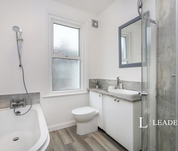 2 bedroom house to rent Melbourne Road, BN22 - Photo 2