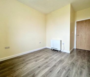 1 bedroom Flat To Let Total Size: 593 SQ FT - Photo 1