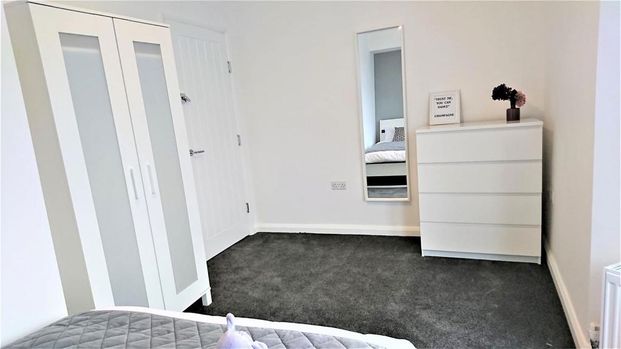 1 bedroom house of multiple occupation to rent - Photo 1