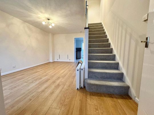 2 bedroom terraced house to rent - Photo 1