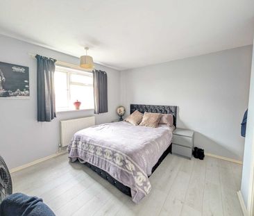 Gentry Place, Norwich - Photo 3