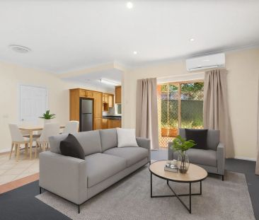 Townhouse living - Photo 1