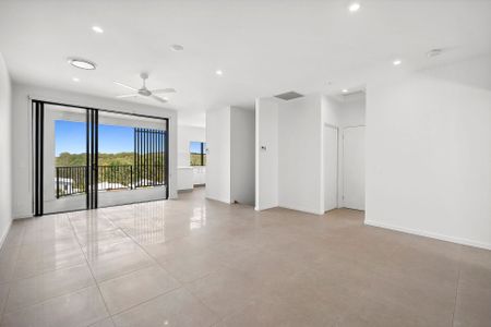 Near to New in 'Altona Residences' - Available 18&sol;04 &vert; &dollar;750 Per Week - Photo 4