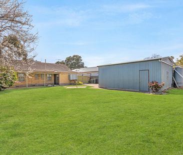 21 Crozier Tce, Oaklands Park, SA 5046 - Photo 3