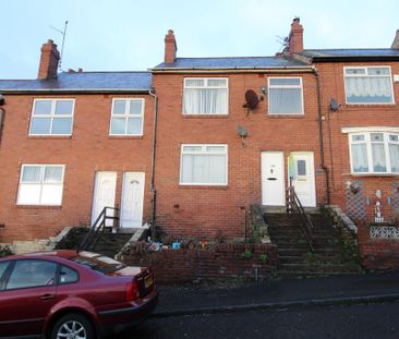 2 bedroom flat to rent - Photo 2