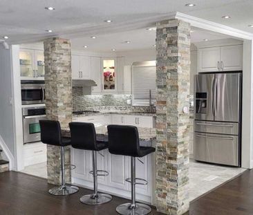 For Lease - 60 Manorglen Crescent Unit# UPPER, Toronto, Ontario - Photo 1