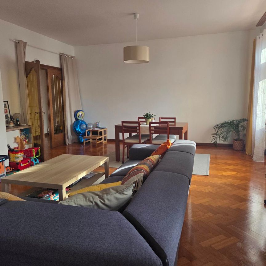 Location Appartement 3 pièces 119m² - Photo 1