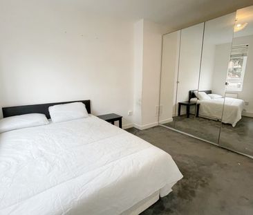 Room in a Shared House, London, E9 - Photo 3