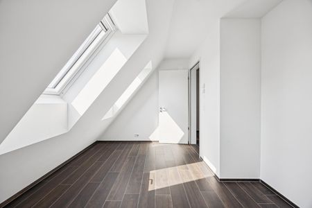 ERSTVERMIETUNG: Exklusive Maisonettewohnung mit Dachterrasse in Zürich-Oerlikon - Photo 3
