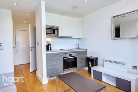 Studio to rent - Photo 3