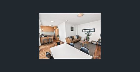 Super-sized, light-filled one-bedder with uninterrupted bay views - Photo 5