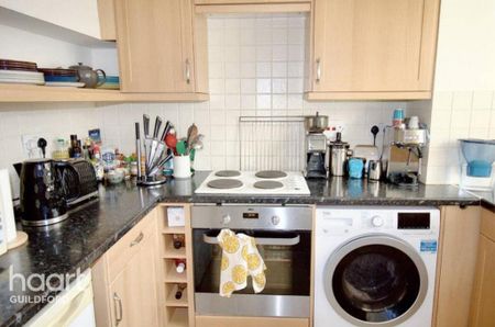 1 bedroom semi-detached house to rent - Photo 4