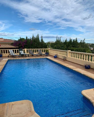 Villa for rent with 3 bedrooms and pool in Calpe for the winter season. - Photo 3