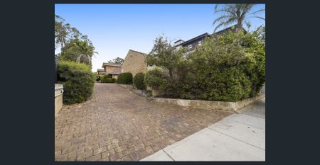 Delightful Villa in Prime Location - Photo 5