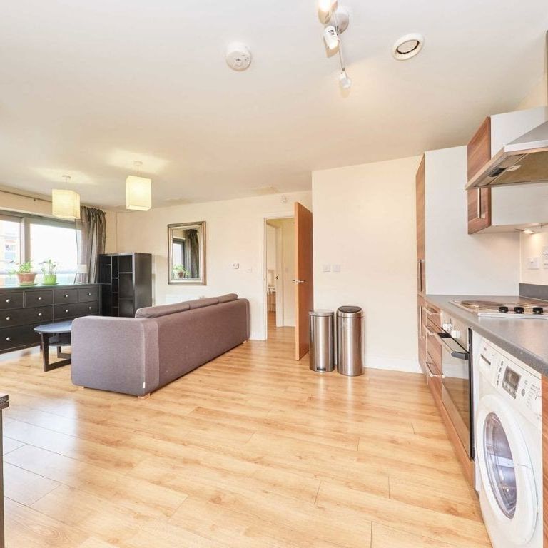 St. Georges Grove, SW17 0BF, London - Photo 1