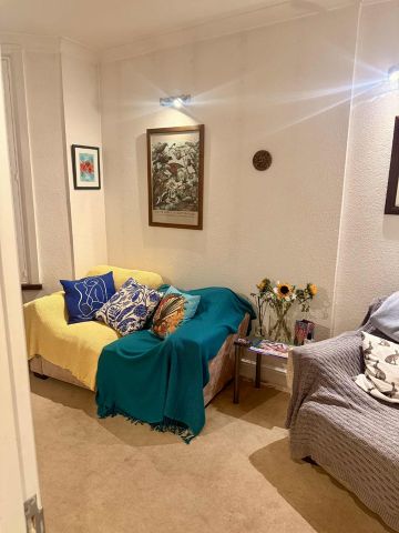 Room in a Shared House, Putney Bridge Road, SW15 - Photo 2