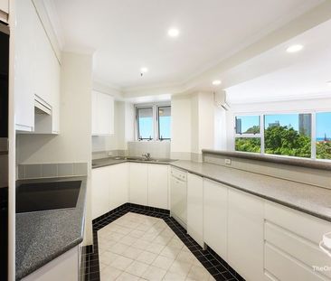 STUNNING VIEWS FROM THIS GORGEOUS TWO BEDROOM MODERN APARTMENT - Photo 2