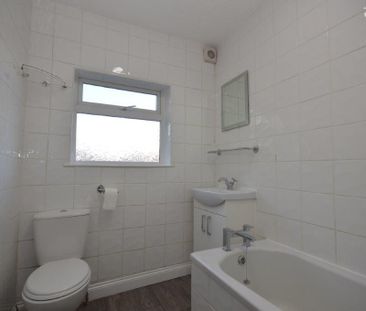 2 bedroom property to rent - Photo 4
