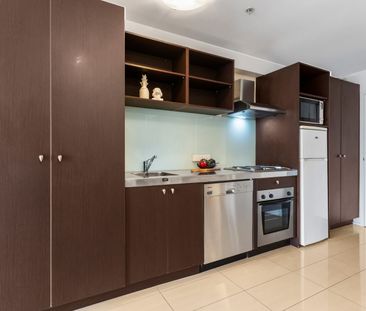 Boutique Modern City Living furnished or unfurnished you choose - Photo 2