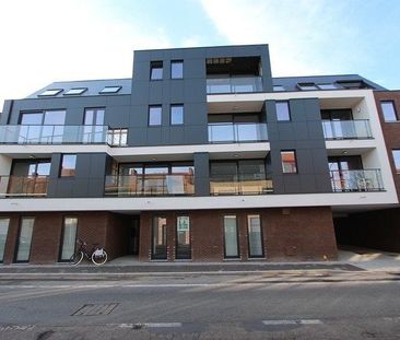 Gelijkvloers nieuwbouwappartement te Ieper met één slpkmr en autost... - Photo 6