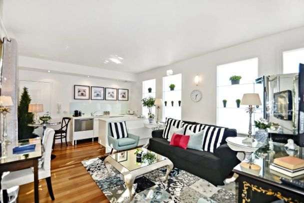 Claudine A Rare find in Richmond - Furnished - Photo 1