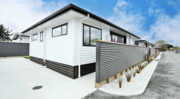 3 Bedroom Modern Town house in Georgetown - Photo 1