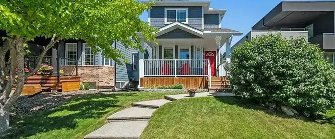 Beautiful house in the heart of Marda Loop | 2006 31 Avenue Southwest, Calgary - Photo 1