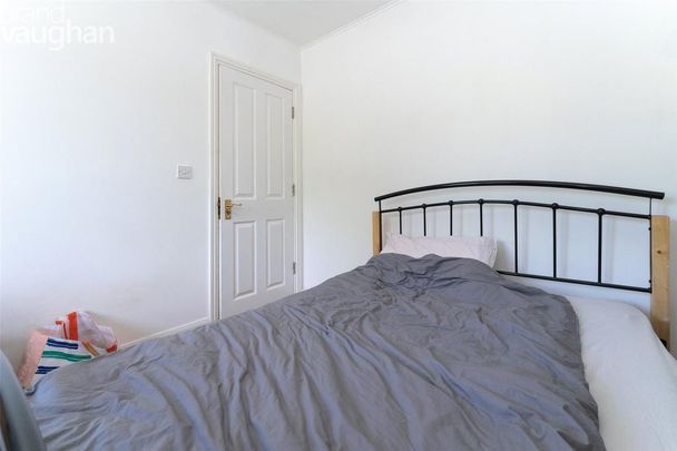 7 bedroom end of terrace house to rent - Photo 1