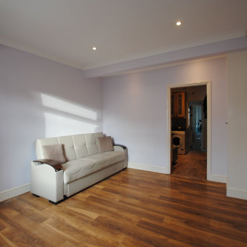 Howard Road, Dartford, London - Photo 1