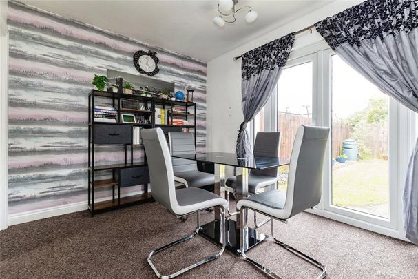 3 bedroom semi-detached house to rent - Photo 1