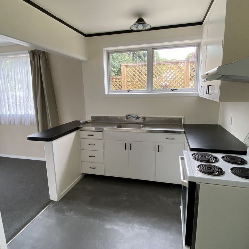 20 Kingsway Crescent - Photo 1