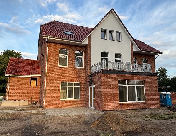 Kernsanierte und renovierte 2-Zimmer-WHG in Nienburg! (WHG 1) - Photo 1