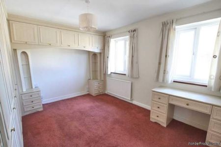 3 bedroom property to rent in Macclesfield - Photo 2