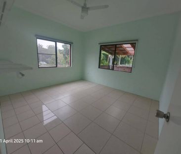 2 Br Unit CBD Kuranda Village. Walk to Everything - Photo 5